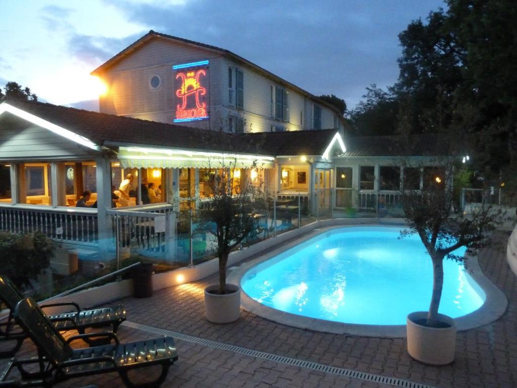 Hotel&Restaurant Heliotel Montferrier-sur-Lez Buitenkant foto