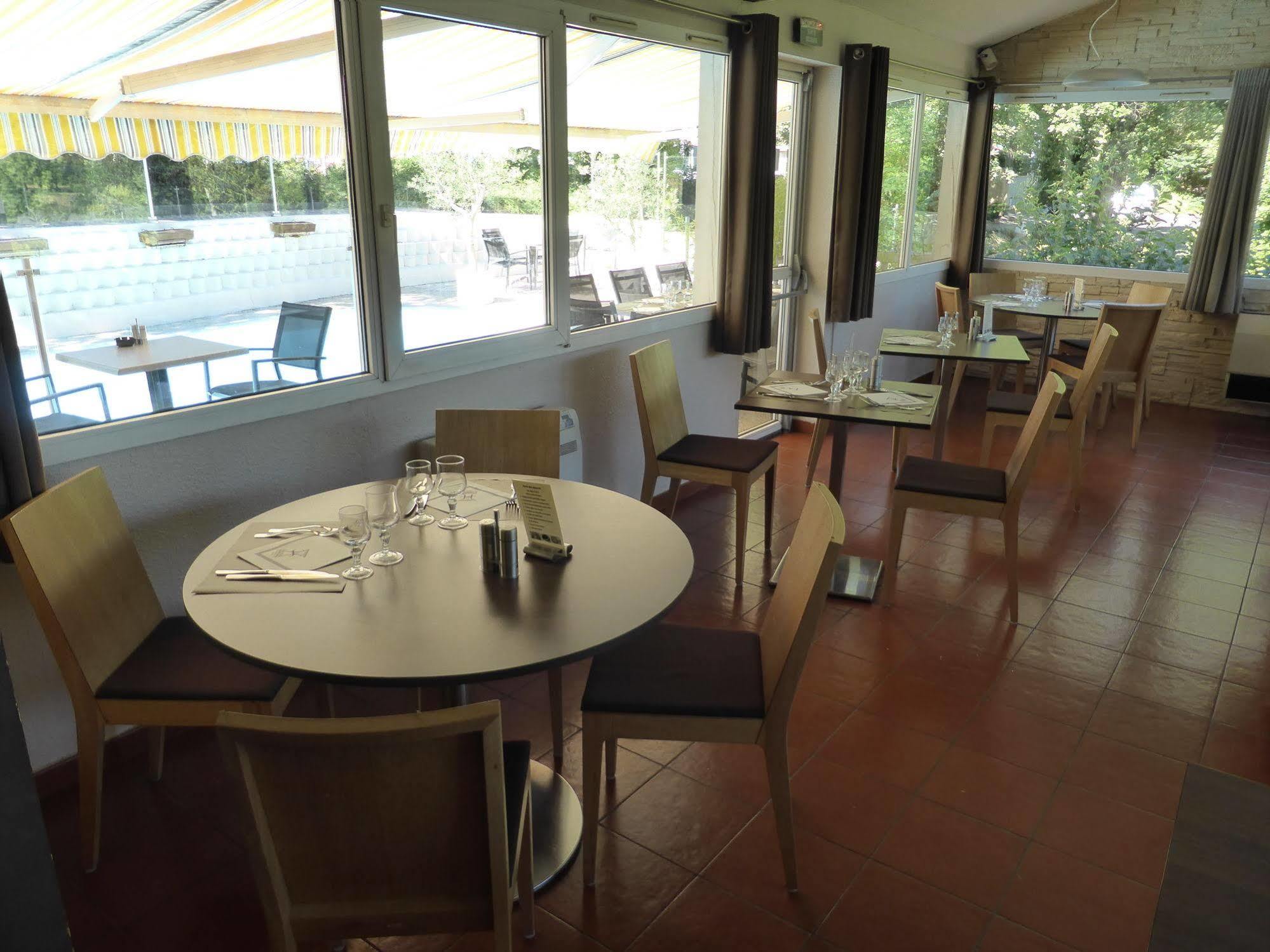 Hotel&Restaurant Heliotel Montferrier-sur-Lez Buitenkant foto