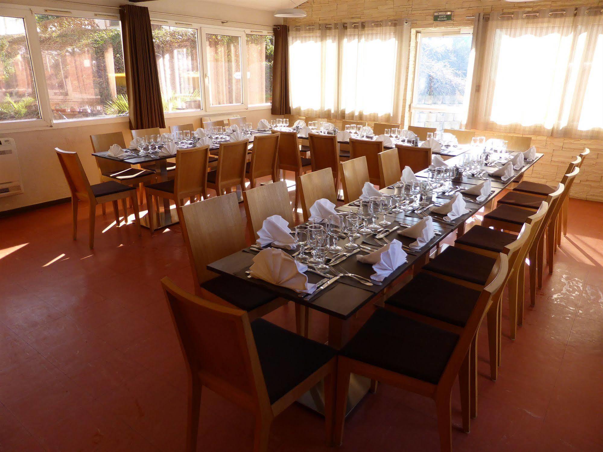 Hotel&Restaurant Heliotel Montferrier-sur-Lez Buitenkant foto