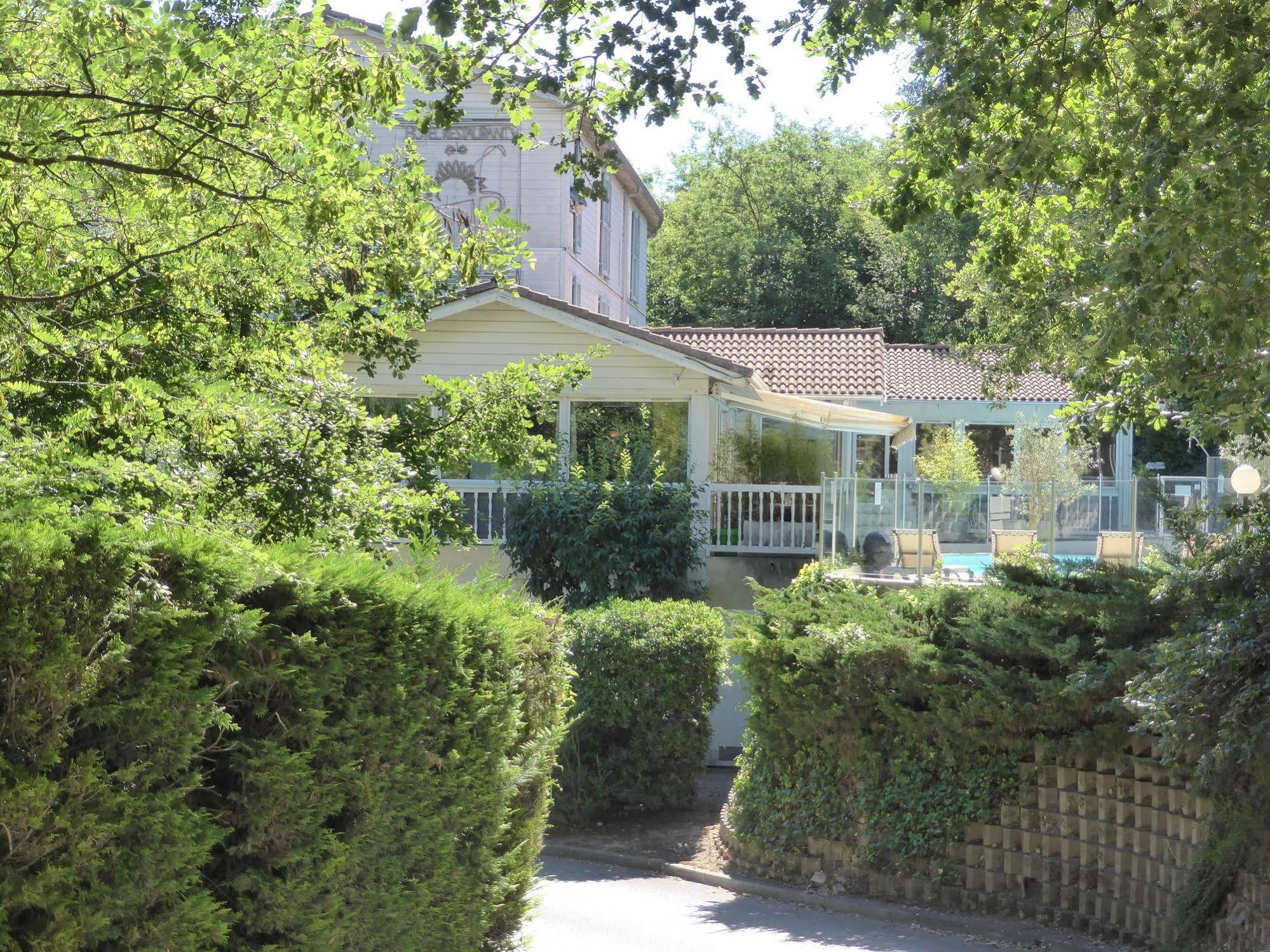 Hotel&Restaurant Heliotel Montferrier-sur-Lez Buitenkant foto
